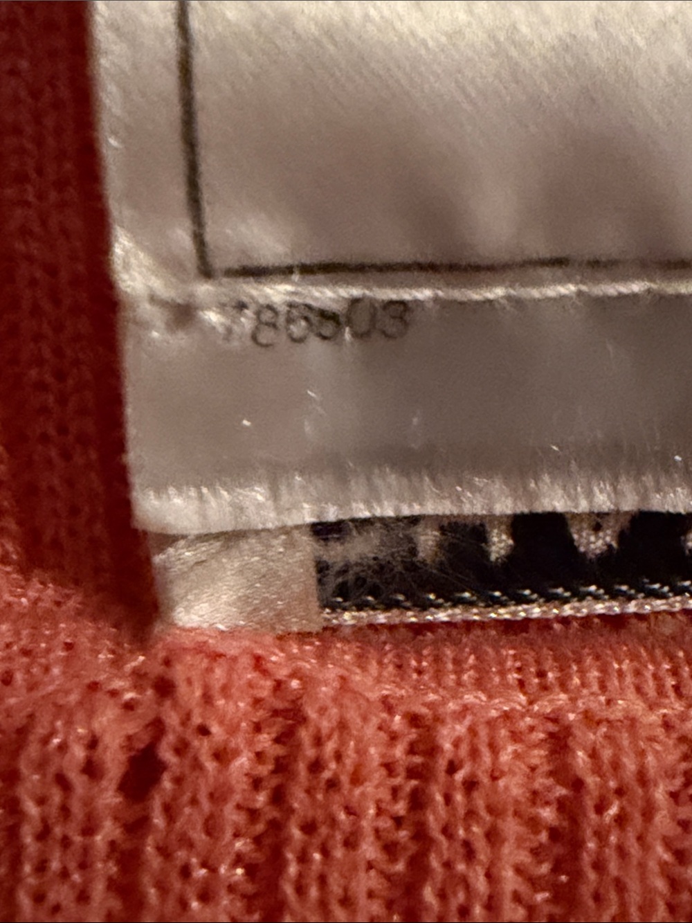 CHANEL Coral Ribbed Knit V-Neck Logo Tank - Picture 6 of 6